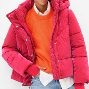 GAP Women's Pink Puffer Jacket